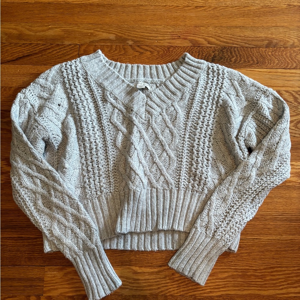 American Eagle Outfitters Women’s Light Gray Cropped Cable Knit Sweater